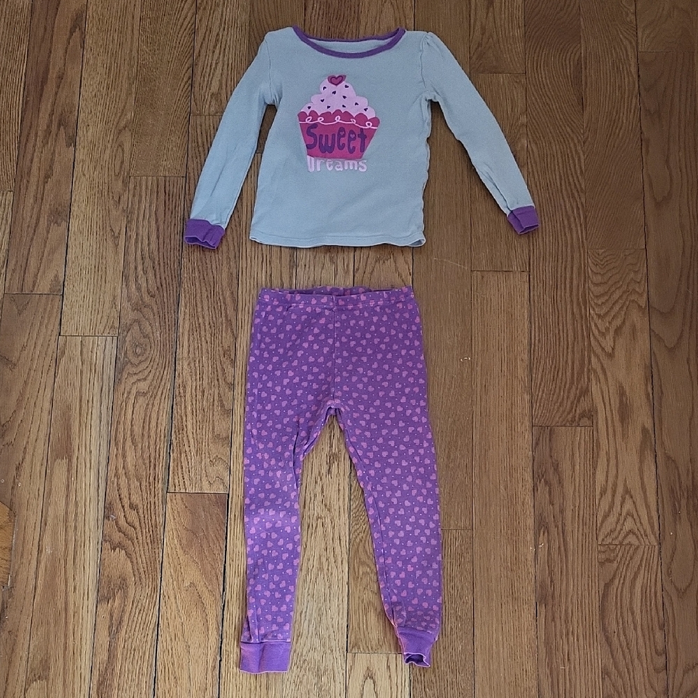 4/$20💜Toddler Girls Cupcake Pajamas